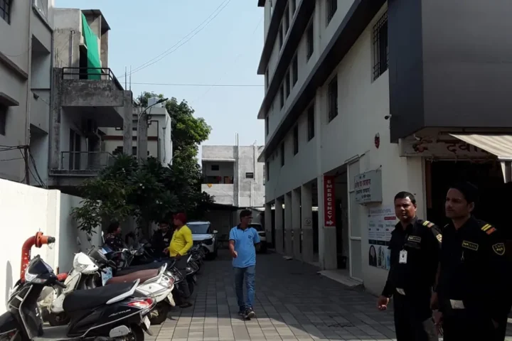 Parking space at the hospital entrance, Abhinav Multispeciality Hospital, Nagpur